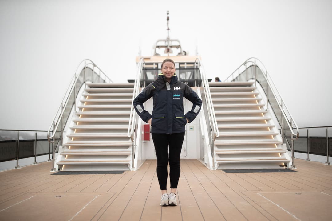 Hands holding each other