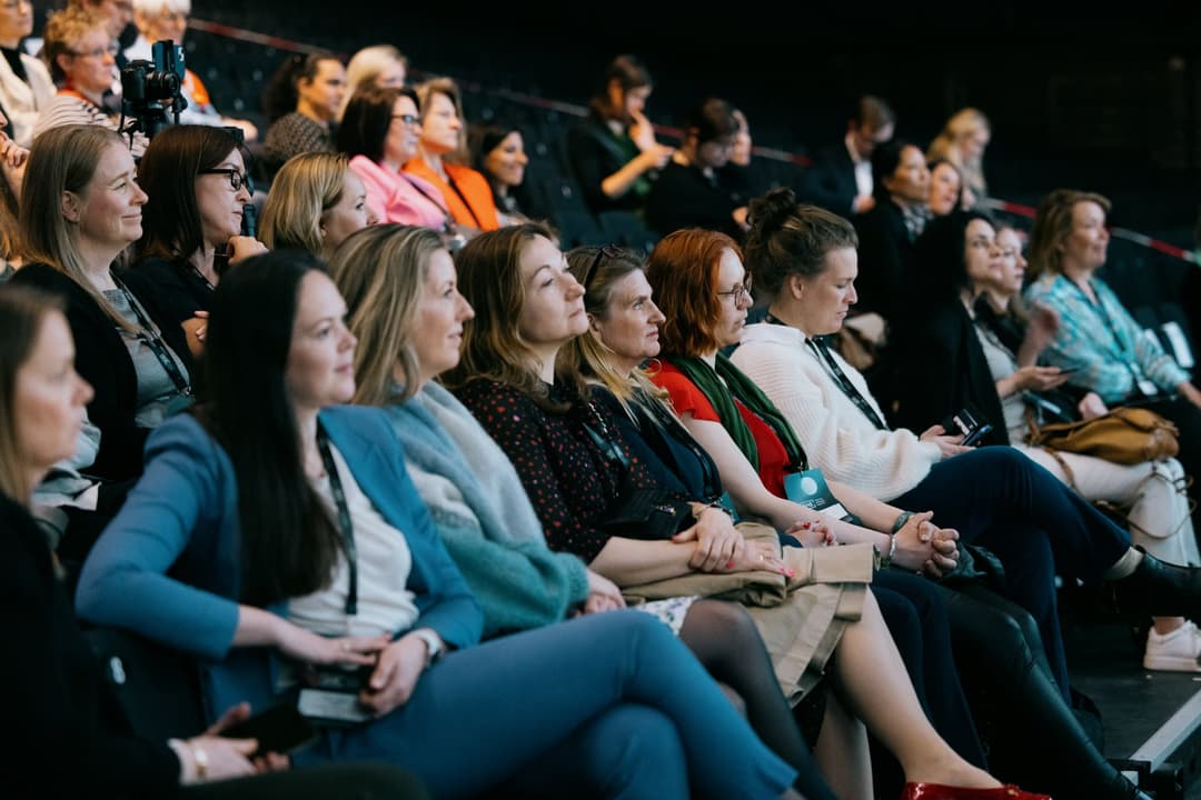 Hands holding each other